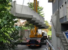 miniatura rimozione scalini in cemento scuola, impresa demolizioni vicino Varese Lombardia